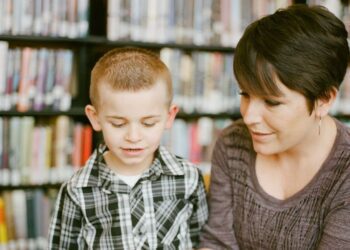 Why mothers like sons more than daughters